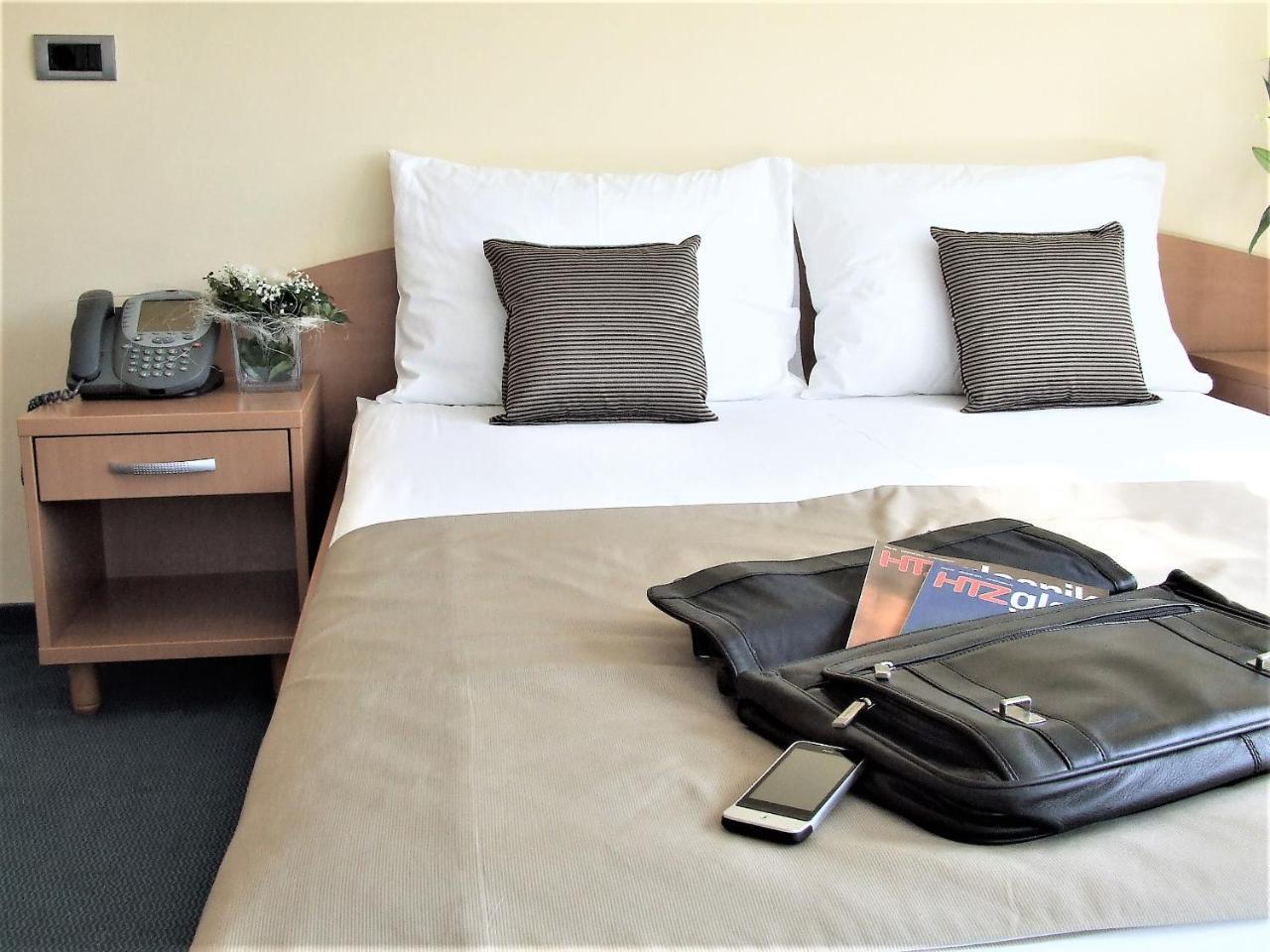 Hotel Central Slavonski Brod Eksteriør billede